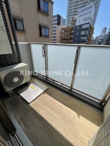 コンフォリア西天満のバルコニー