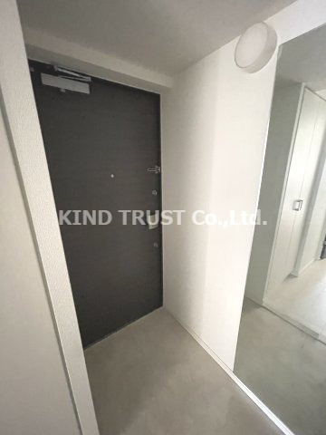 コンフォリア西天満の玄関