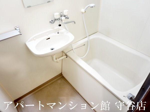 カーサ水海道の浴室