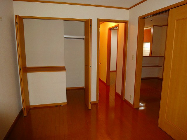 サンリットスクエアBの洋室