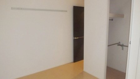 プレジャーの居間・リビング|オートロック付きです