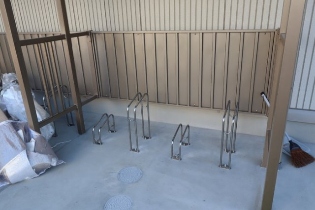 ソラーレ 弐番館の駐車場