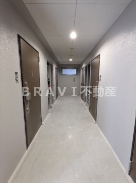 プレサンス天満橋ヴェルエラ BRAVI不動産のその他共用部分|【プレサンス天満橋ヴェルエラ】内廊下で雨の日も安心