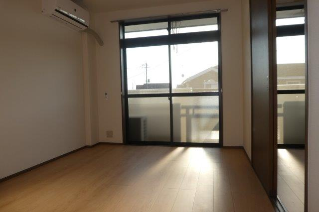 ファミーユスィスの洋室