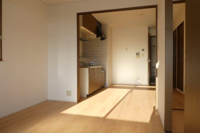 ファミーユスィスの居間・リビング