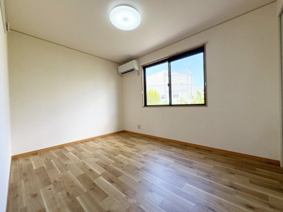 【洋室】 | Ocean Court 1