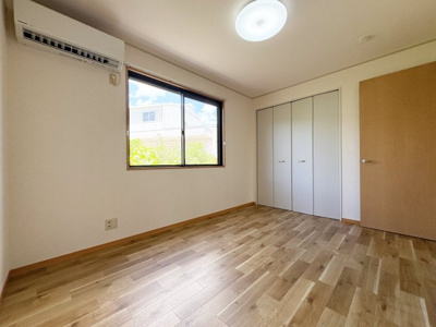 【洋室】 | Ocean Court 1