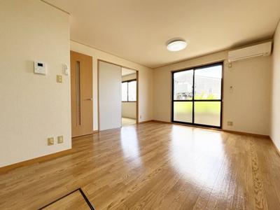 【居間・リビング】 | Ocean Court 1