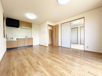 【居間・リビング】 | Ocean Court 1