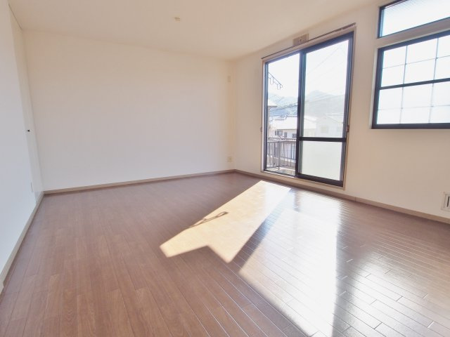 コートピア堀田の居間・リビング