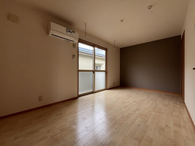 カルミアエステートの居間・リビング