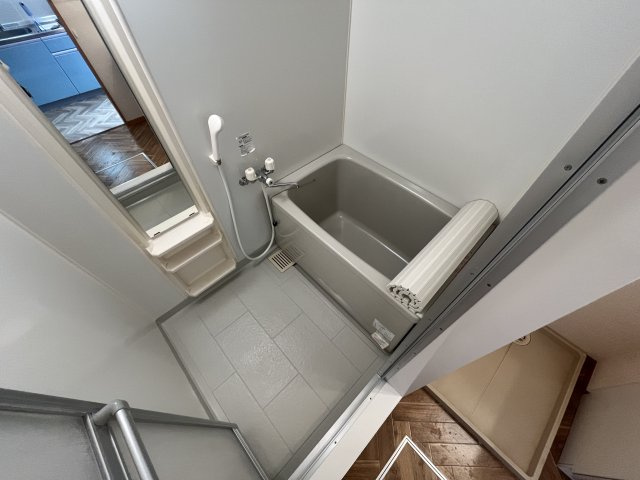 カルミアエステートの浴室