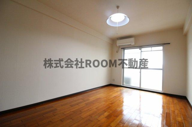 あいらんど花繰　Ａの洋室|使い勝手のいい洋室です