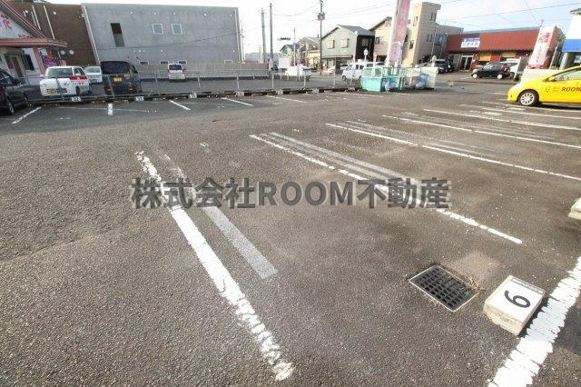 あいらんど花繰　Ａの駐車場|駐車場があります