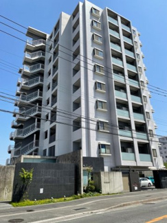 【外観】 | 西鉄朝倉街道駅まで徒歩10分。駅からの帰り道は商業施設が多く、帰りに買い物に立ち寄るのに便利♪ 楽器相談OKなので、趣味やお仕事で楽器を使われる方におススメの物件です♪