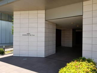 【エントランス】 | 高級感のあるエントランスです。