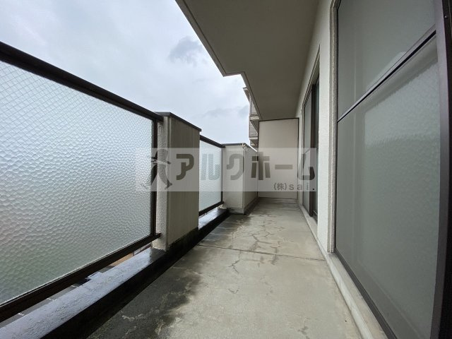 グランドール法善寺のバルコニー|グランドール法善寺　バルコニー　ベランダ　南向き