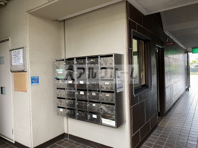 グランドール法善寺のその他共用部分|グランドール法善寺　共用部分　集合ポスト