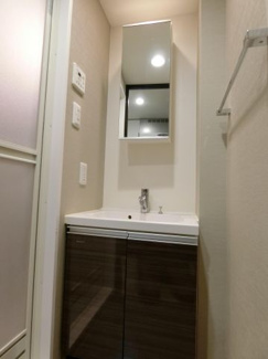 【独立洗面台】 | サムティ神戸BENIR | 独立洗面台、朝の身支度には欠かせません