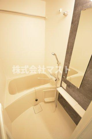 エスリード大阪ステーションの浴室
