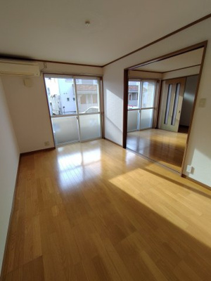 【居間・リビング】 | セントレアハイツナカムラ | イメージ写真