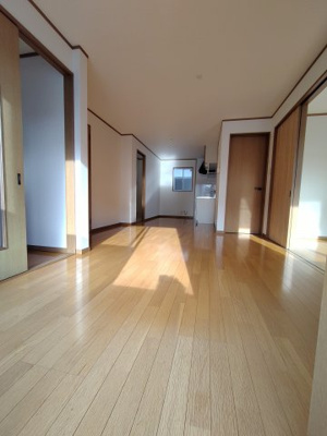 【居間・リビング】 | セントレアハイツナカムラ | イメージ写真