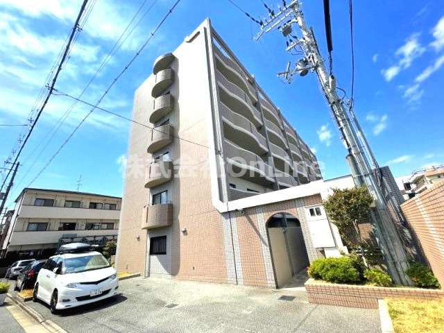 エクセレントバーツの外観