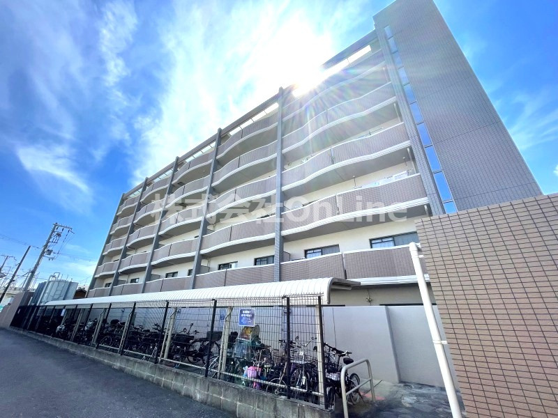 エクセレントバーツの外観
