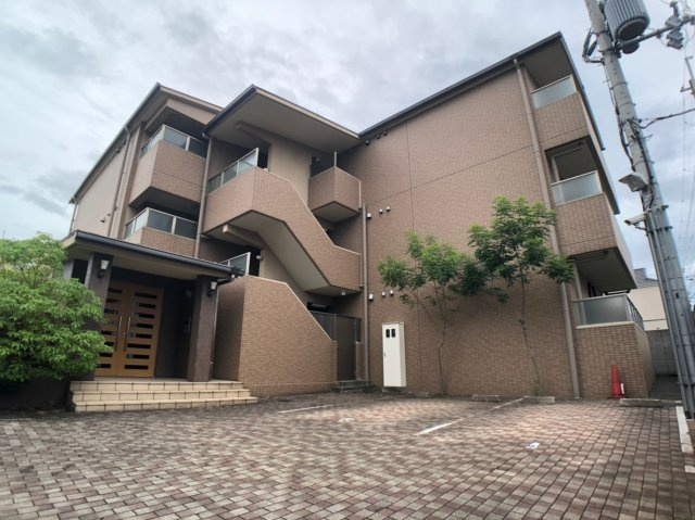 ガーデンパレス久宝寺の外観