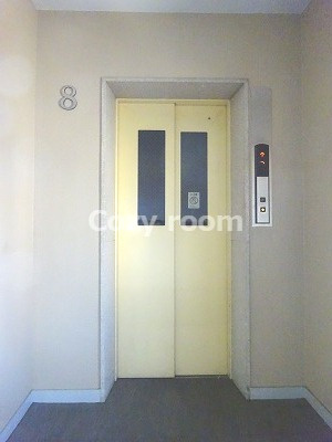 【その他共用部分】 | 松籟マンション | 各フロアのエレベーター