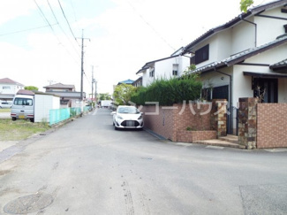 【前面道路含む現地写真】