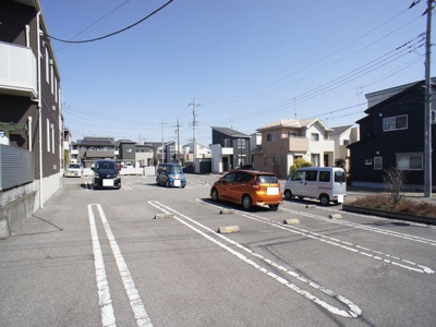 【駐車場】 | ヴィヴァーチェⅢ | 駐車場2台込みです♪