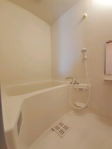 【浴室】 | カーサグランデ片山 | ゆったり過ごせるお風呂です