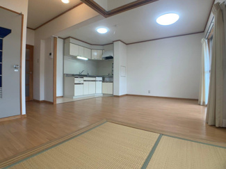 【居間・リビング】