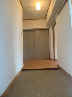 【玄関】
