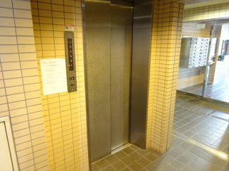 【ロビー】