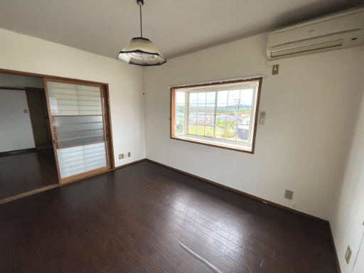 ハイツ・ランバーE