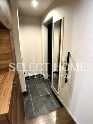 【玄関】 | ケントスクエア八番館 | シンプルで使いやすい玄関です
イメージ