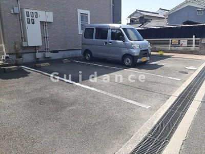 【駐車場】 | フローリッシュいづみⅡ