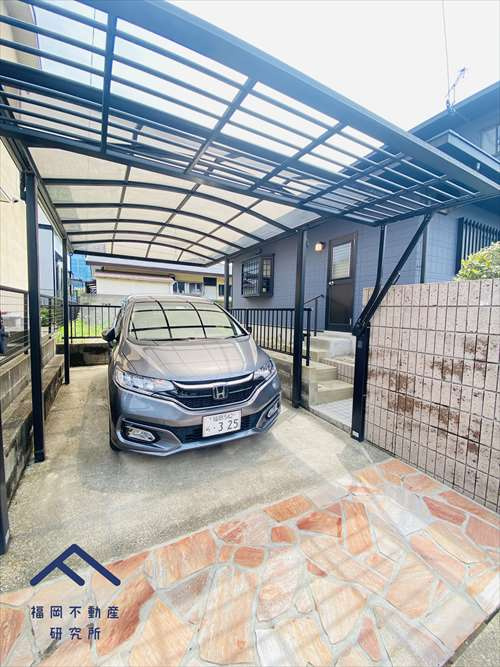 春日市ちくし台4丁目　戸建ての駐車場