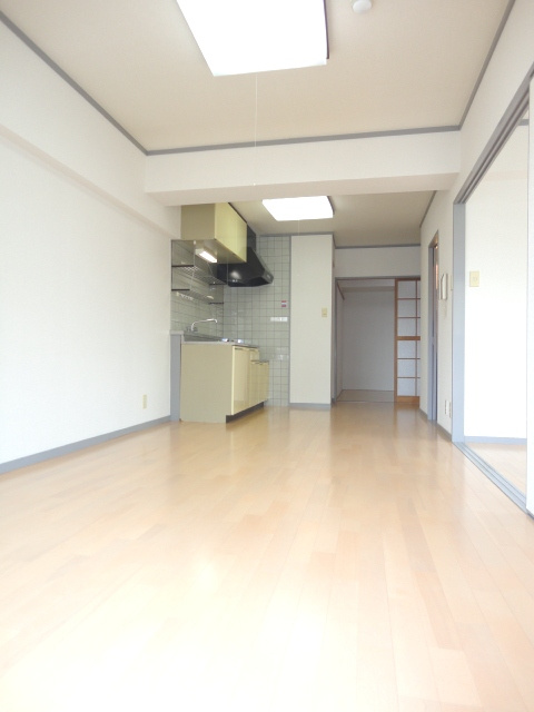 セキレイマンション大手町【キャッシュバック対象物件】の居間・リビング