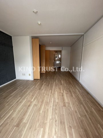 山﨑マンション長柄中の居間・リビング|おしゃれな居間です