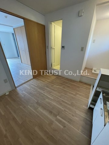 山﨑マンション長柄中の居間・リビング|使いやすいリビングです