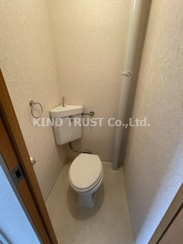 山﨑マンション長柄中のトイレ|ゆったりとした空間のトイレです