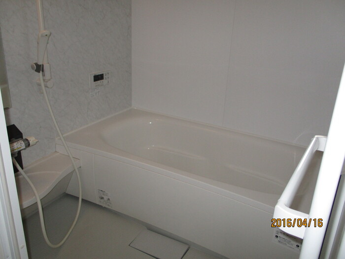 ミクストAの浴室