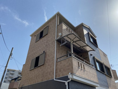 【外観】 | 最寄り駅5分！収納豊富な一戸建て