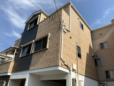 【外観】 | 最寄り駅5分！収納豊富な一戸建て