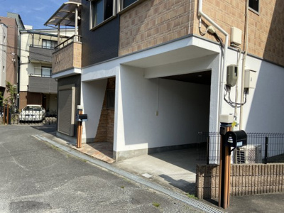 【外観】 | 最寄り駅5分！収納豊富な一戸建て