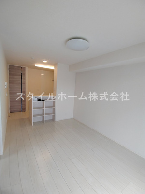 【居間・リビング】 | ローゼンハイム | 別部屋写真です。
