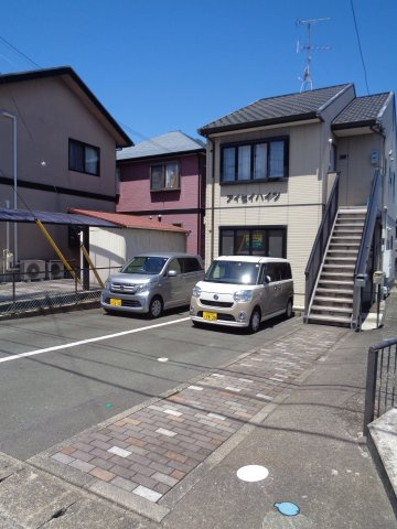 アイセイハイツの駐車場|駐車場は縦列２台込（部屋番号）です☆